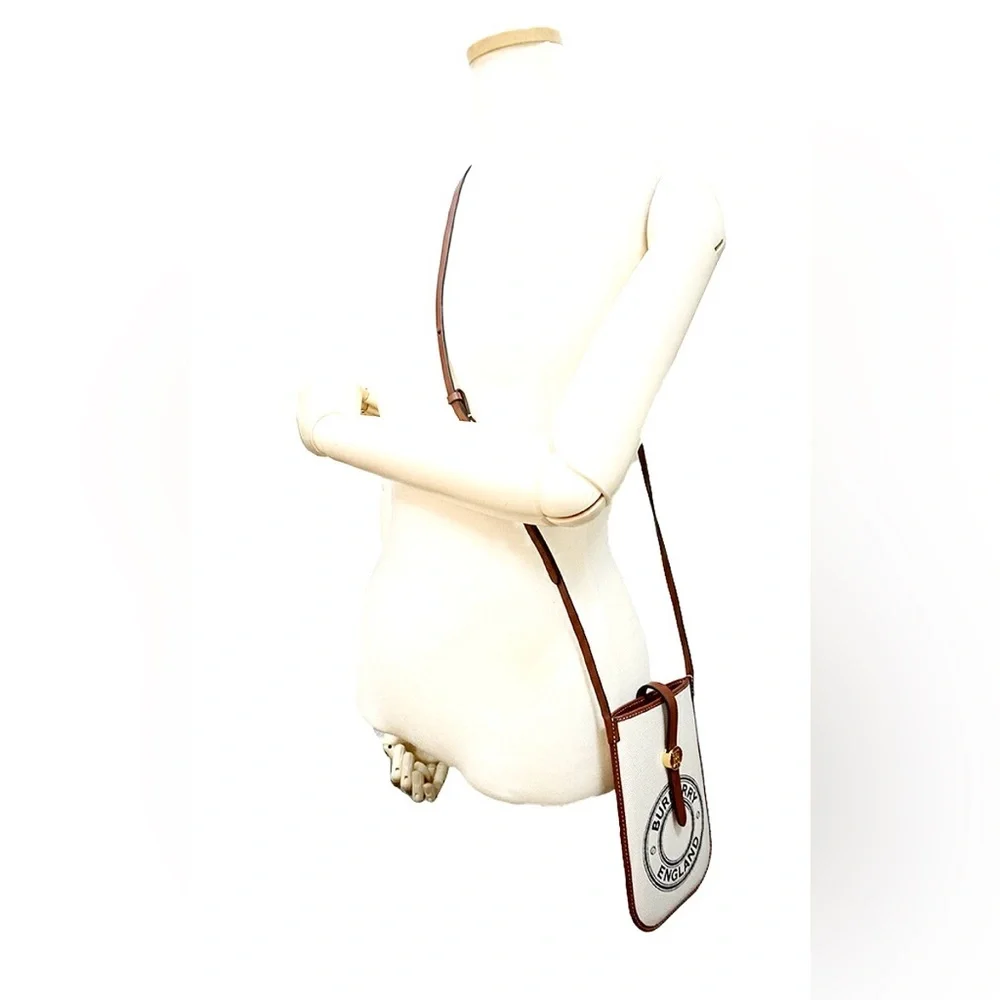 Burberry Canvas & Leather Anne Phone Case With Strap crossbody bag
Never used - Picture 5 of 16